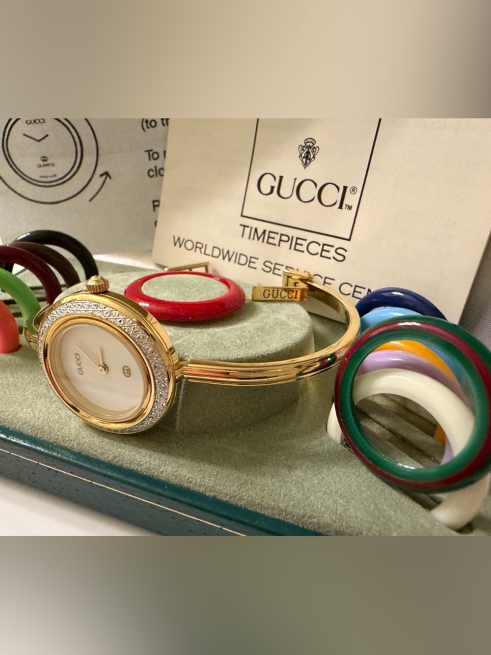 Near Mint~Gucci Interchangeable Diamond Cut Bezel Bracelet Watch with Box/Papers
